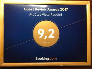 Фото номера Двухместный номер с 1 кроватью, вид на озеро Гостевой дом Atpūtas Vieta Raudiņi г. Kaltene 8
